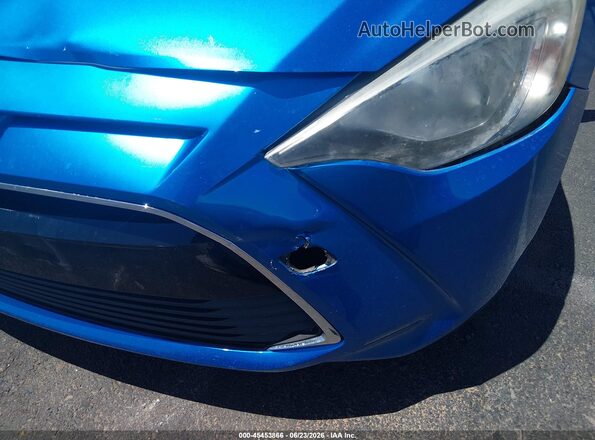 3MYDLBYV6HY195528 2017 TOYOTA YARIS IA Blue Front view