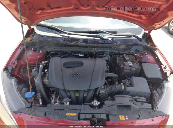 3MYDLBYV6JY305175 2018 TOYOTA YARIS IA Бордовый Вид сзади