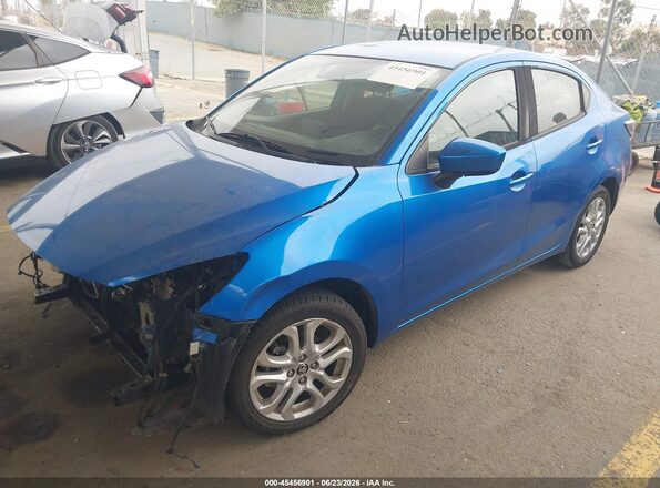 3MYDLBYV6JY312479 2018 TOYOTA YARIS IA Blue წინა მარცხენა ხედი სამი მეოთხედიდან