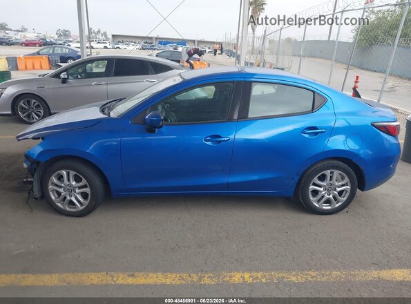 3MYDLBYV6JY312479 2018 TOYOTA YARIS IA Blue 