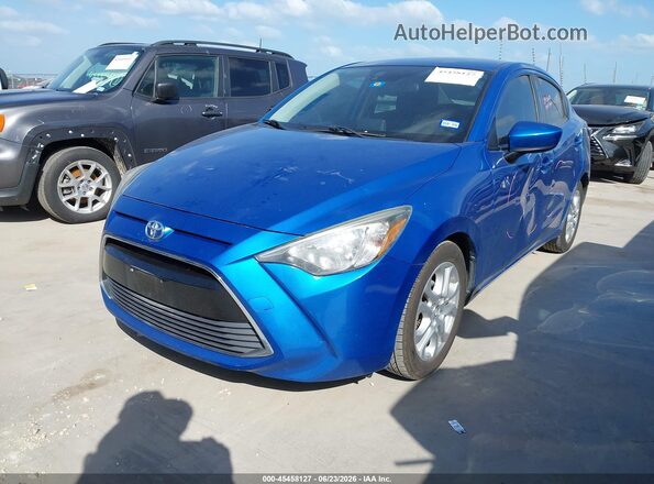 3MYDLBYV6JY318542 2018 TOYOTA YARIS IA Blue წინა მარცხენა ხედი სამი მეოთხედიდან