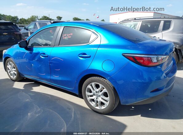 3MYDLBYV6JY318542 2018 TOYOTA YARIS IA Blue სალონის 360-გრადუსიანი ხედი