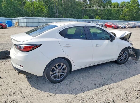 3MYDLBYV6KY522744 2019 TOYOTA YARIS White Հետևի աջ