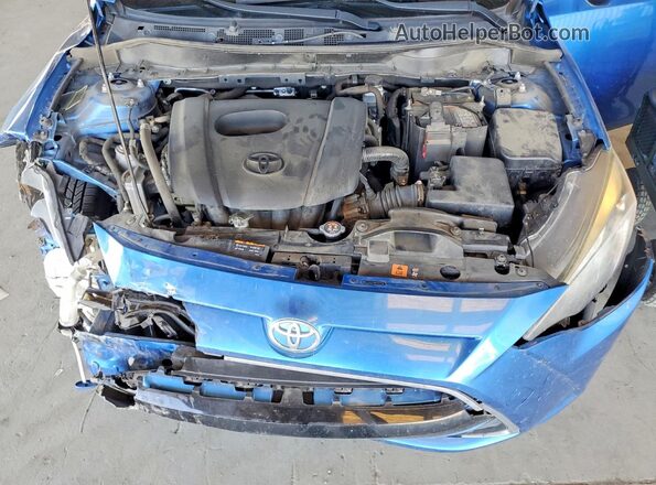3MYDLBYV7HY147715 2017 TOYOTA YARIS Синий Вид задней части салона