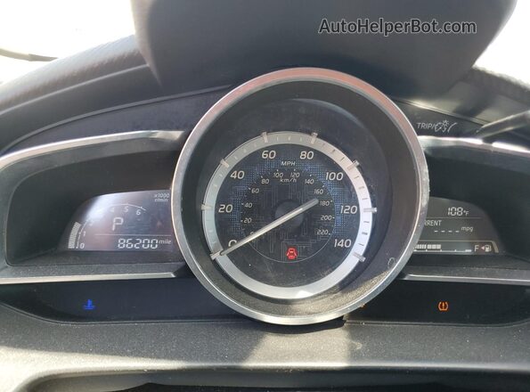 3MYDLBYV7HY181993 2017 TOYOTA YARIS Silver Instrument cluster view