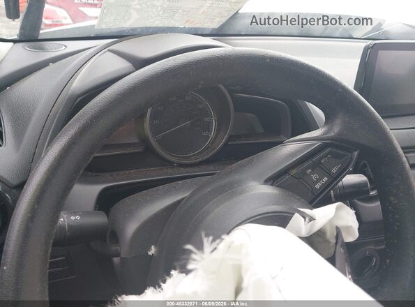 3MYDLBYV7KY502499 2019 TOYOTA YARIS White უკანა სავარძლების ხედი