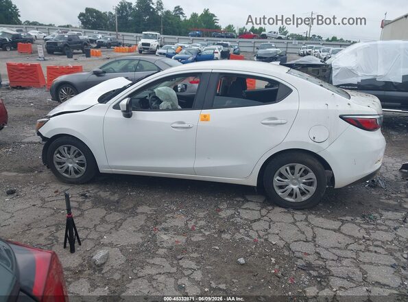3MYDLBYV7KY502499 2019 TOYOTA YARIS White 