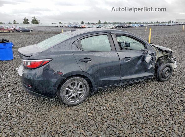 3MYDLBYV7KY503197 2019 TOYOTA YARIS Black 