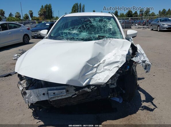 3MYDLBYV7KY512997 2019 TOYOTA YARIS White Vista del salpicadero