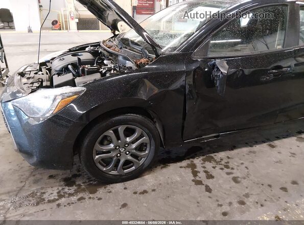 3MYDLBYV7KY527080 2019 TOYOTA YARIS Black წინა ხედი