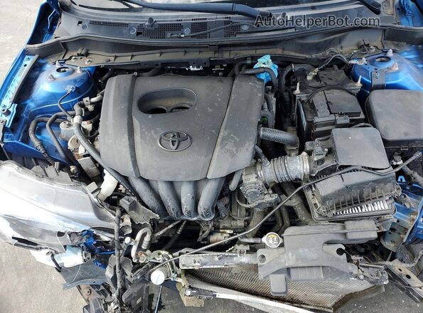 3MYDLBYV8JY318042 2018 TOYOTA YARIS Синий Вид задней части салона