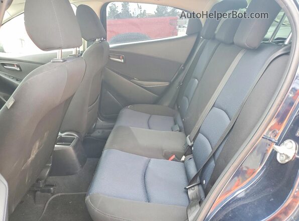 3MYDLBYV9HY156951 2017 TOYOTA YARIS Синий 