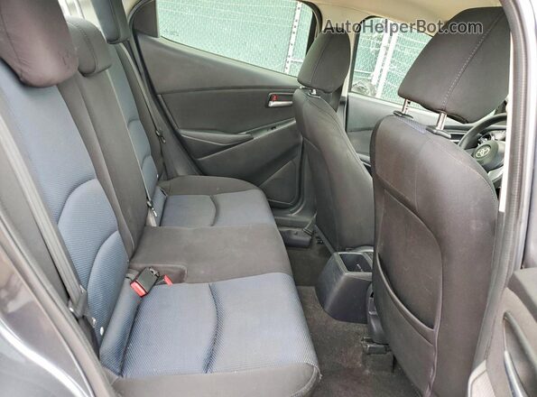 3MYDLBYV9HY167576 2017 TOYOTA YARIS Gray 