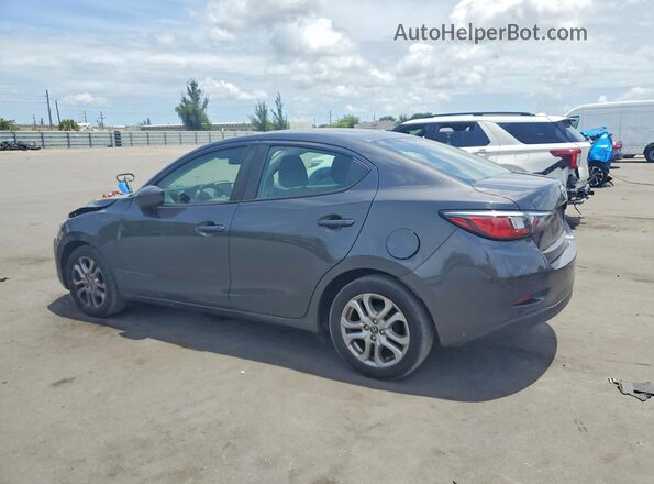 3MYDLBYV9HY172440 2017 TOYOTA YARIS Угольный Задняя левая четверть
