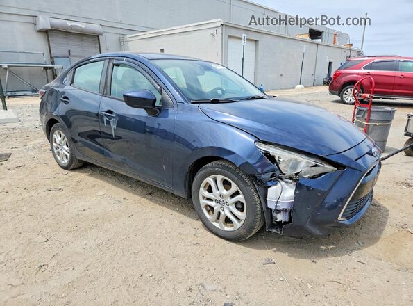 3MYDLBYV9HY181977 2017 TOYOTA YARIS Blue Передня права чверть