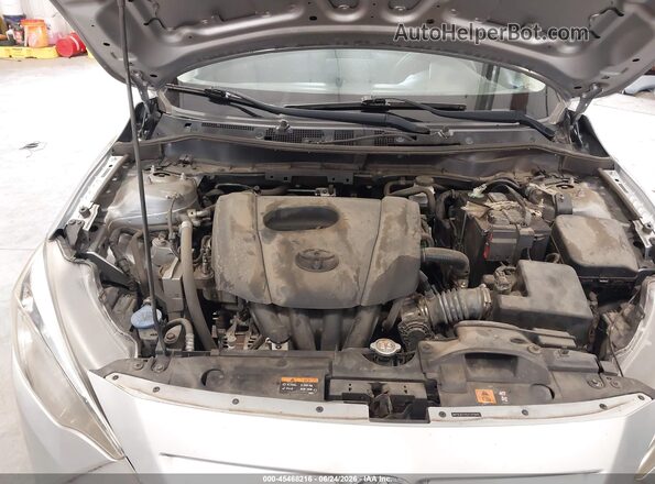 3MYDLBYV9JY317949 2018 TOYOTA YARIS IA Silver Rear view