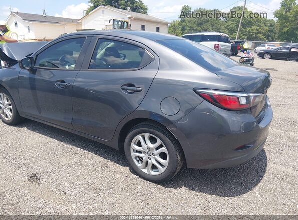 3MYDLBYV9JY332323 2018 TOYOTA YARIS IA Gray უკანა მარცხენა