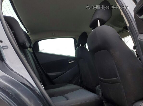 3MYDLBYVXGY103223 2016 TOYOTA YARIS Gray Widok tylnych siedzeń