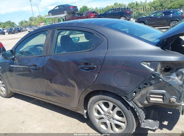 3MYDLBYVXHY155405 2017 TOYOTA YARIS IA Gray 