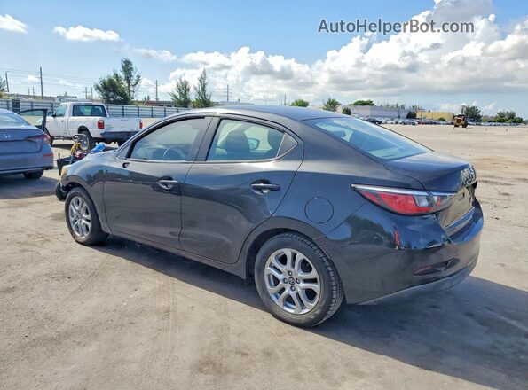 3MYDLBYVXHY164136 2017 TOYOTA YARIS Black Tył lewy