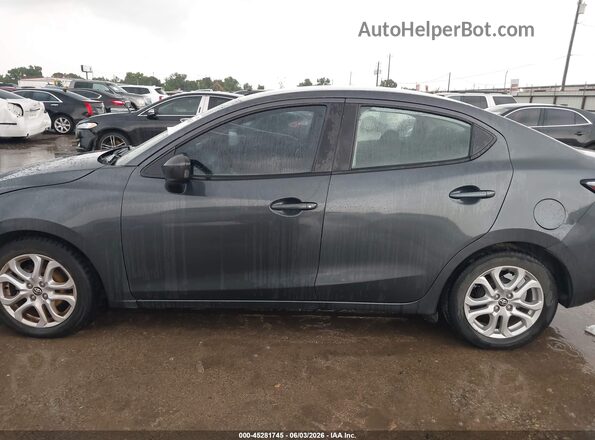3MYDLBYVXHY165397 2017 TOYOTA YARIS IA Gray 