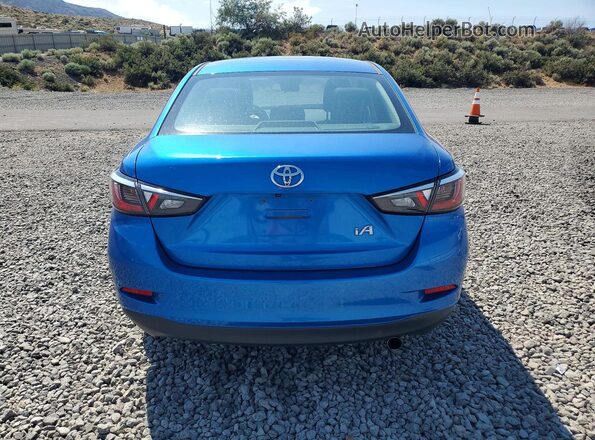 3MYDLBYVXJY300819 2018 TOYOTA YARIS Blue უკანა ხედი