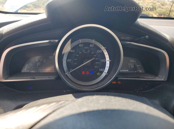 3MYDLBYVXJY300819 2018 TOYOTA YARIS Blue ხელსაწყოთა პანელის ხედი