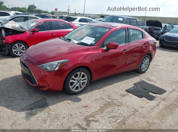 3MYDLBYVXJY306457 2018 TOYOTA YARIS IA Red წინა მარცხენა ხედი სამი მეოთხედიდან