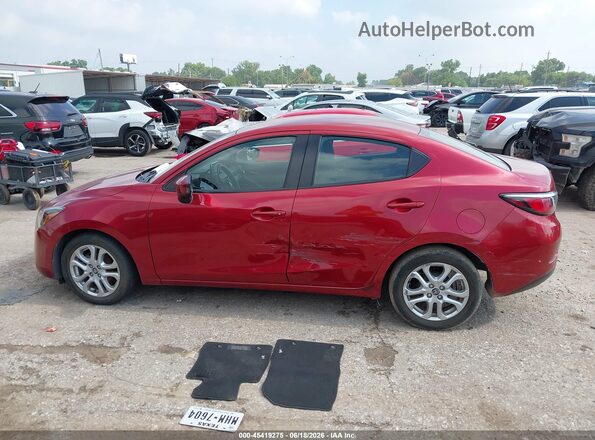 3MYDLBYVXJY306457 2018 TOYOTA YARIS IA Red სალონის 360-გრადუსიანი ხედი