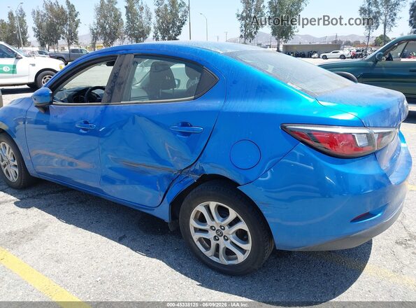 3MYDLBYVXJY308449 2018 TOYOTA YARIS IA Blue Front view