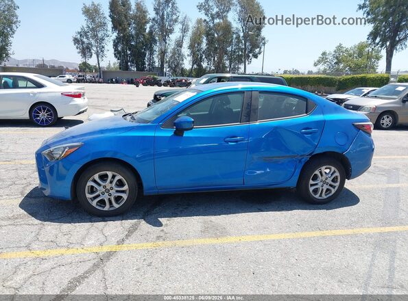 3MYDLBYVXJY308449 2018 TOYOTA YARIS IA Blue 360 interior view