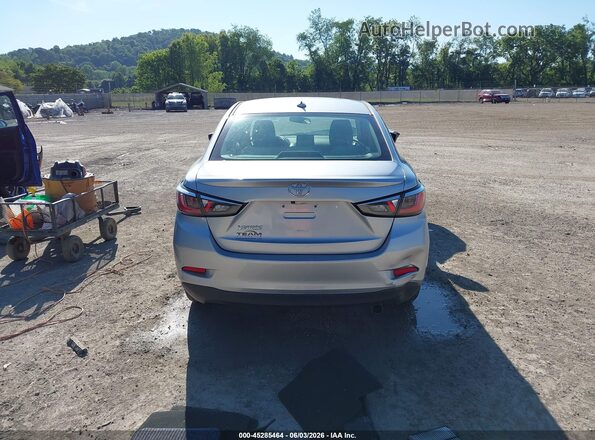 3MYDLBYVXKY502996 2019 TOYOTA YARIS Silver 