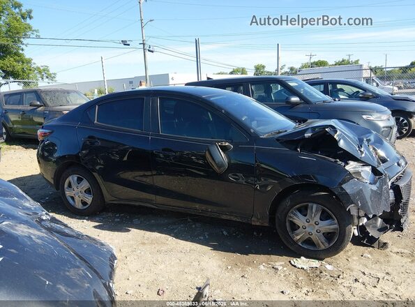 3MYDLBYVXLY714962 2020 TOYOTA YARIS Black Rear interior view