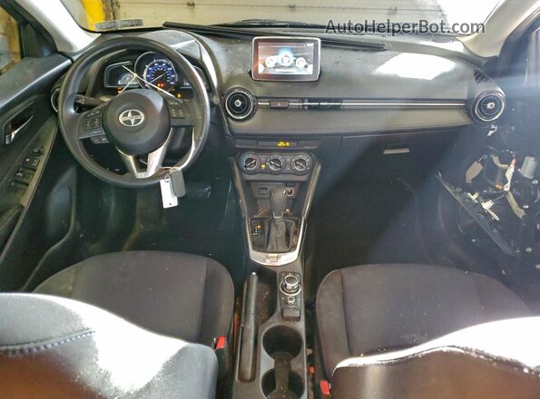3MYDLBZV6GY134340 2016 TOYOTA SCION Black Widok deski rozdzielczej