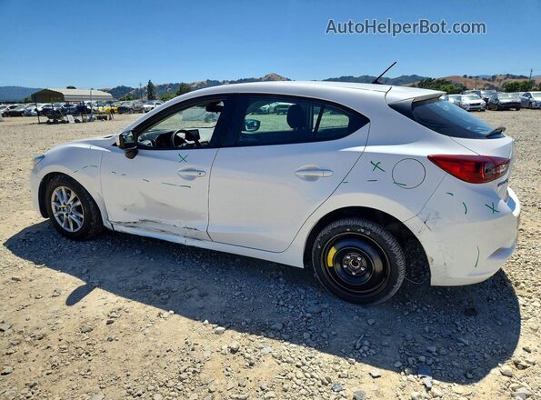 3MZBN1K75JM226024 2018 MAZDA 3 Белый Задняя левая четверть