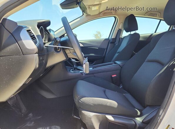 3MZBN1K75JM226024 2018 MAZDA 3 Белый Вид салона спереди