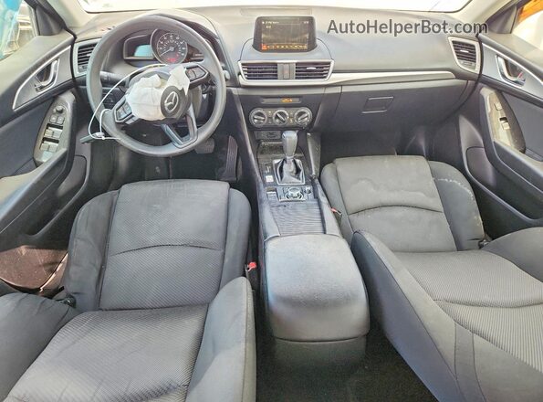 3MZBN1K77JM208818 2018 MAZDA 3 Gray Widok deski rozdzielczej