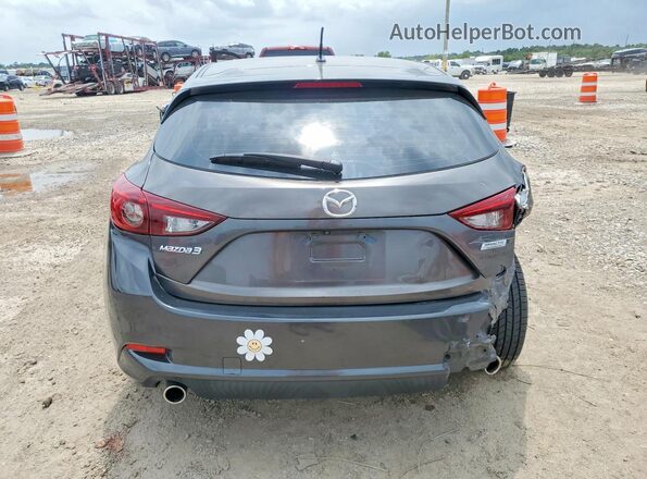 3MZBN1K78JM185579 2018 MAZDA 3 Gray Widok z tyłu