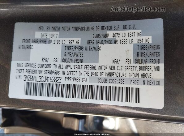 3MZBN1L30JM183823 2018 MAZDA 3 Brown Widok komory silnika