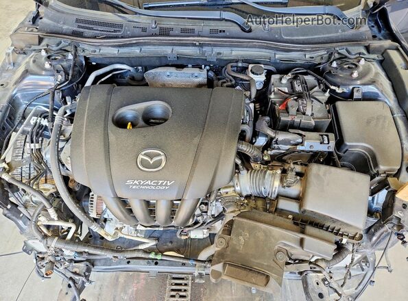 3MZBN1L32JM270185 2018 MAZDA 3 Blue Widok wnętrza z tyłu