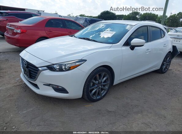 3MZBN1L33JM190894 2018 MAZDA 3 White Front left