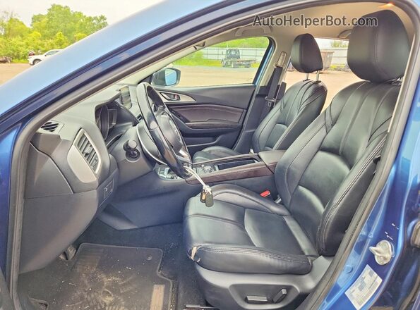 3MZBN1L35JM254840 2018 MAZDA 3 Синий Вид салона спереди