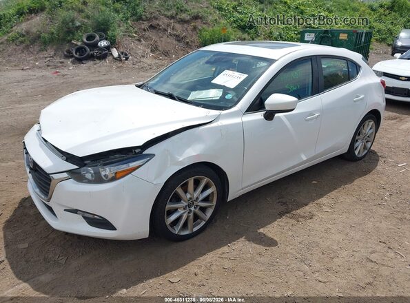 3MZBN1L38HM137568 2017 MAZDA 3 White Передня ліва чверть