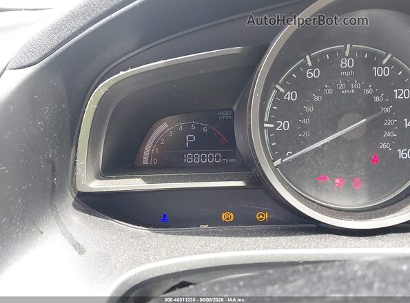 3MZBN1L38HM137568 2017 MAZDA 3 White 