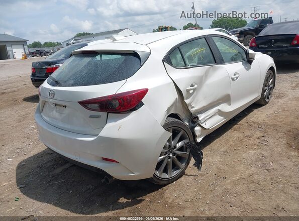 3MZBN1L3XJM172053 2018 MAZDA 3 White Widok z przodu