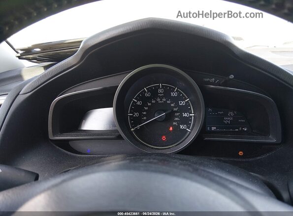 3MZBN1L77HM103804 2017 MAZDA 3 White Vista de los asientos traseros