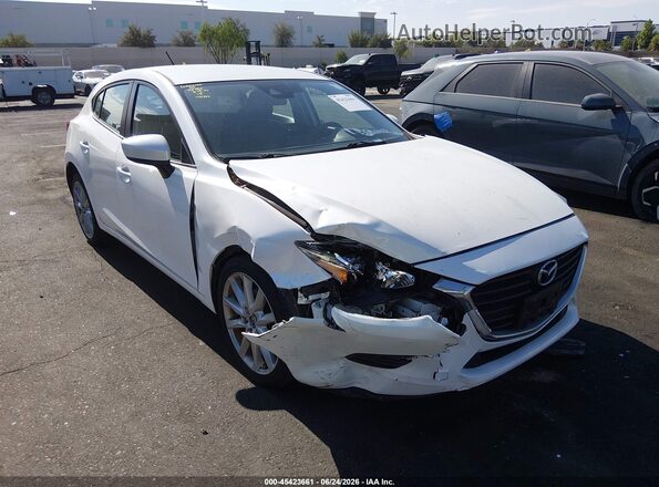 3MZBN1L77HM103804 2017 MAZDA 3 White Vista interior trasera