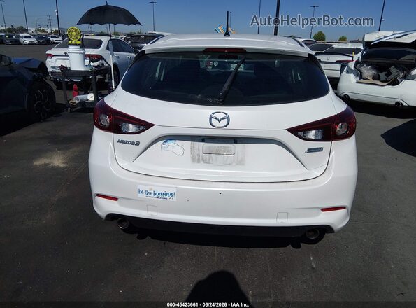 3MZBN1L77HM103804 2017 MAZDA 3 White 