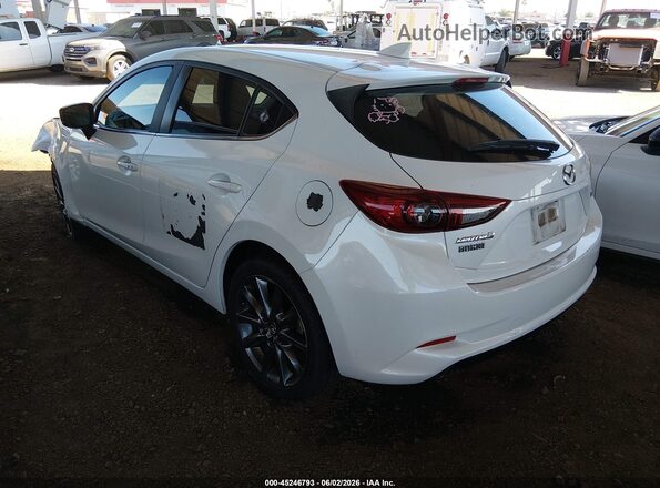 3MZBN1M30JM186347 2018 MAZDA 3 Белый Задняя левая четверть