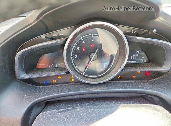 3MZBN1M31JM171646 2018 MAZDA 3 Gray Instrument cluster view